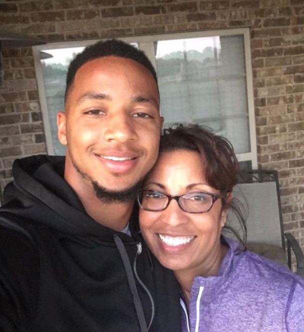 Josh Doctson with Parent/s}}