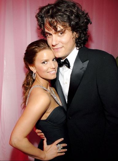 Jessica Simpson and her Ex-Boyfriend John Mayer | Source: Pinterest