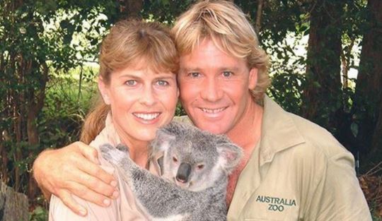 Bindi Irwin with Parent/s}}