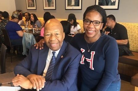 Elijah Cummings with Children}}