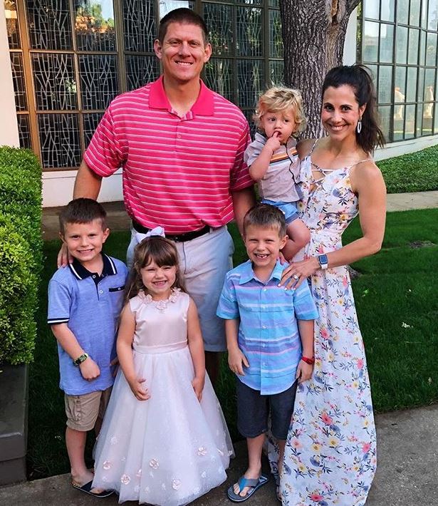 Nick Folk with Children}}