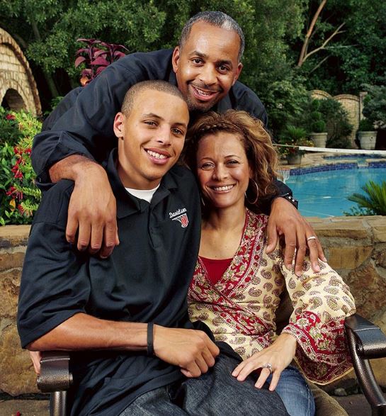 Stephen Curry with Parent/s}}