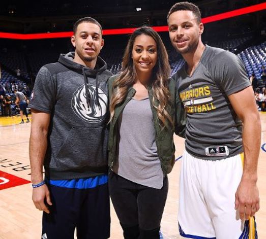Stephen Curry with Sibling/s}}