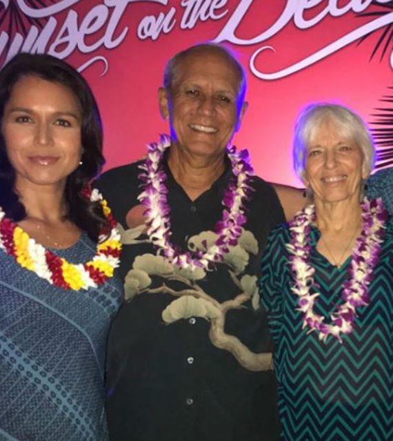 Tulsi Gabbard with Parent/s}}