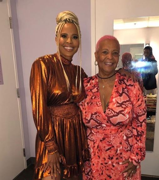 Laurieann Gibson with Parent/s}}