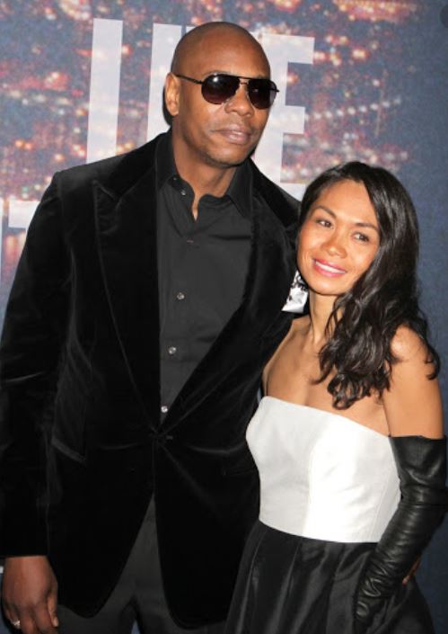 Elaine Chappelle with her husband, Dave Chappelle. | Source: desktop.fansshare.com