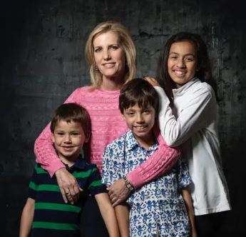 Laura Ingraham with Children}}