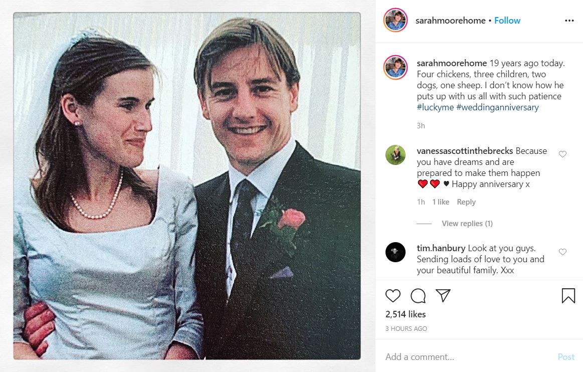 Sarah Moore on her 19th wedding anniversary on June 2, 2020. | Source: Instagram.com