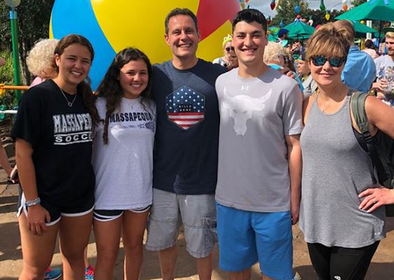 Brian Kilmeade with his family | Source:  briankilmeade