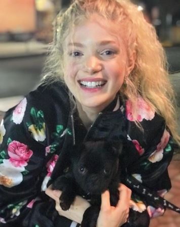 Elena Kampouris