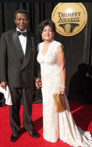 Lou Brock and his wife | Source: Zimbio.com