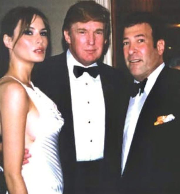 Mark Simone with Donald Trump & Melania Trump. | Source: Instagram