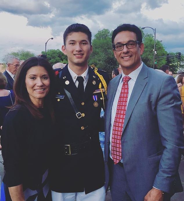 Amelia Santaniello with her husband & son. | Source: Instagram